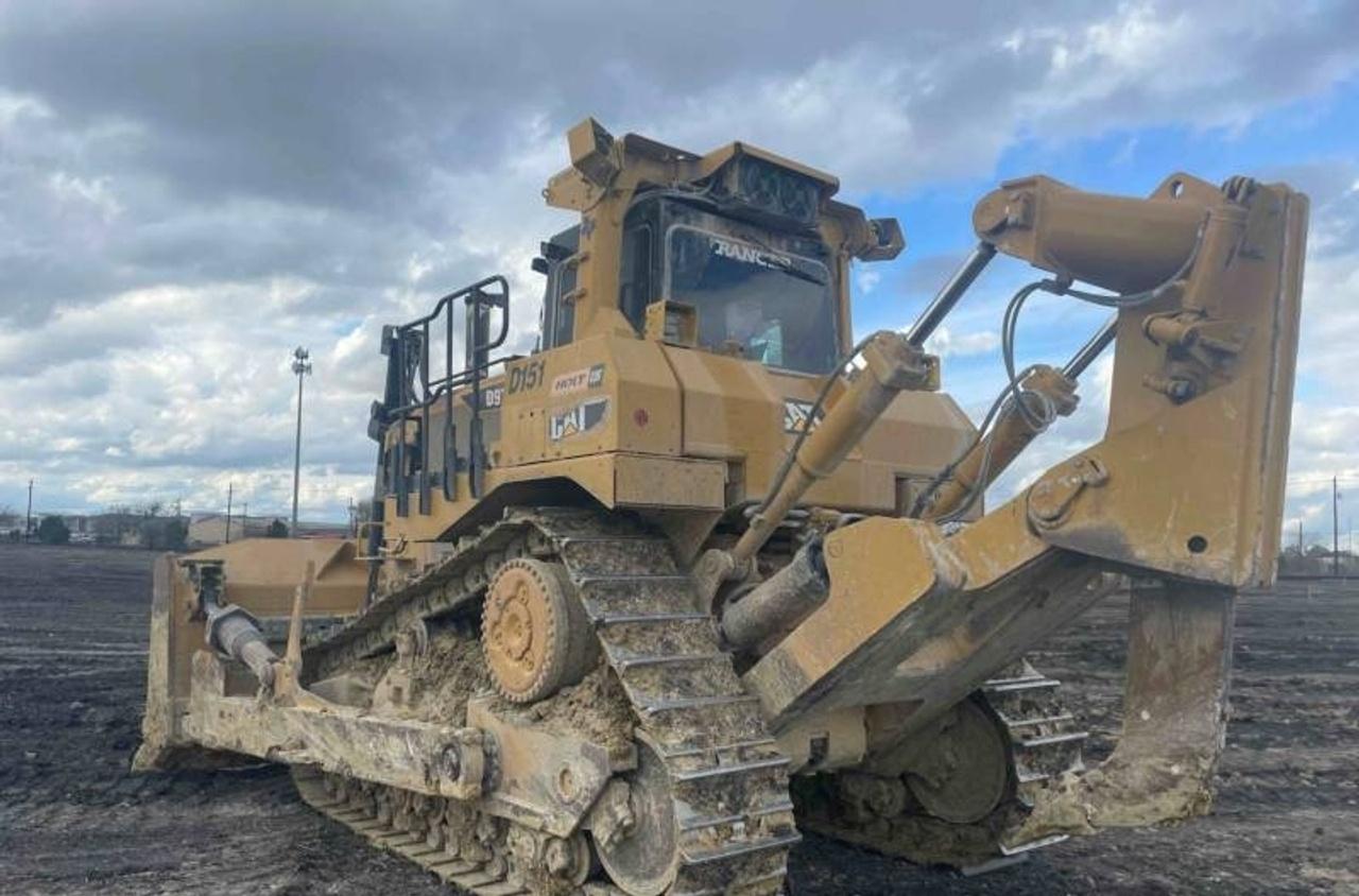 Cat D9T Dozer