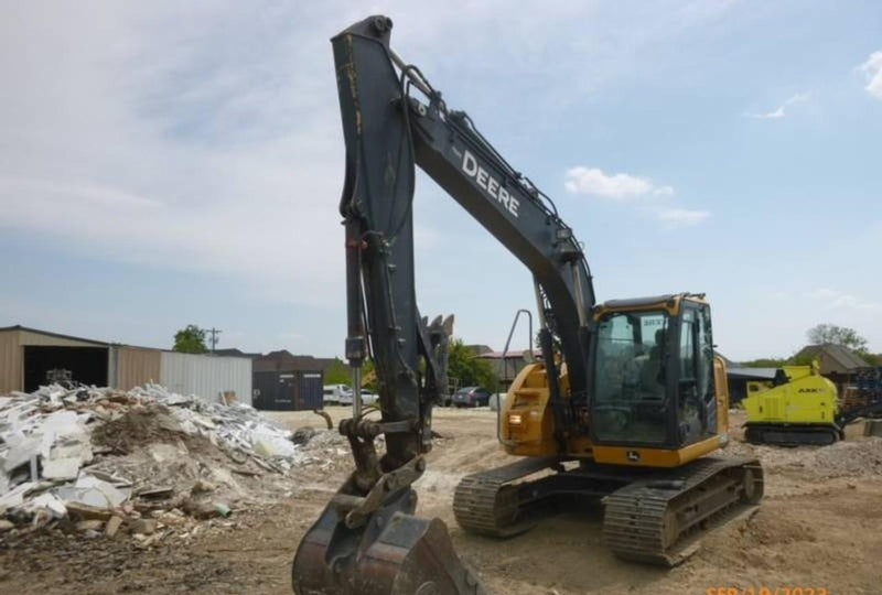 Deere 135G Excavator