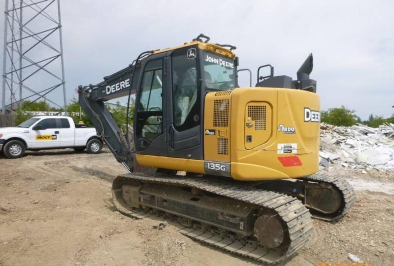 Cat 31007 Excavator