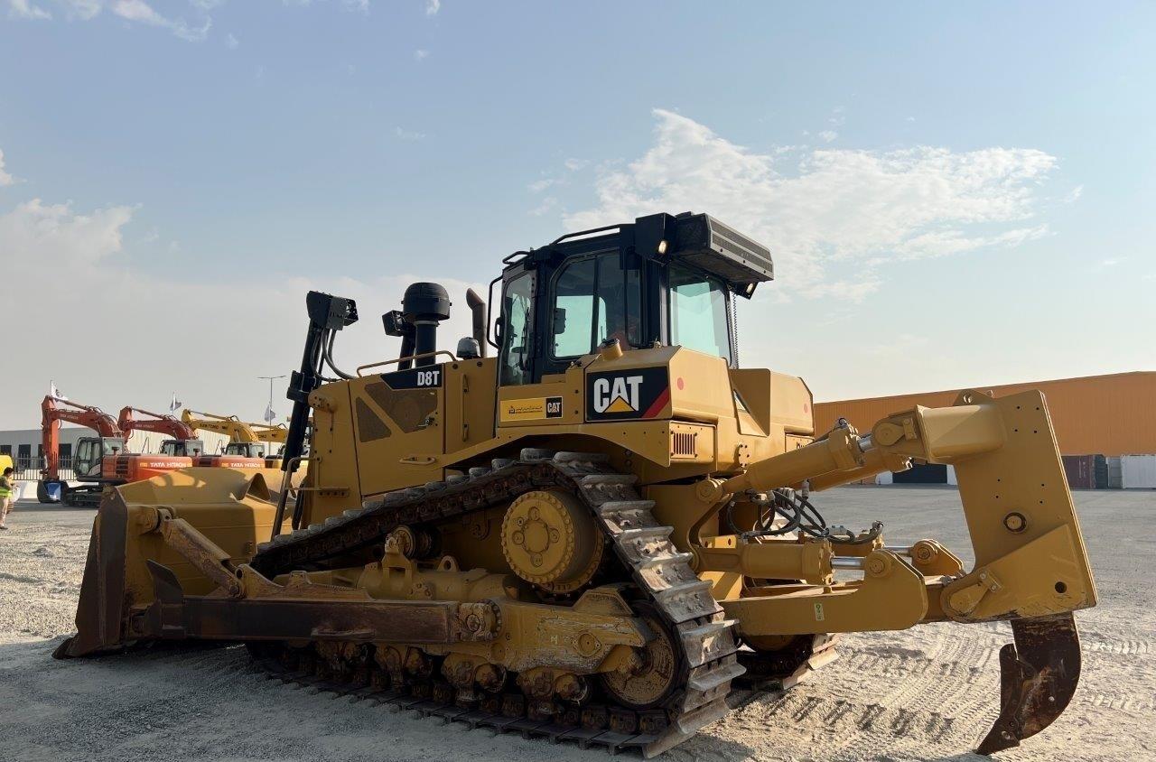 Cat D8T Dozer