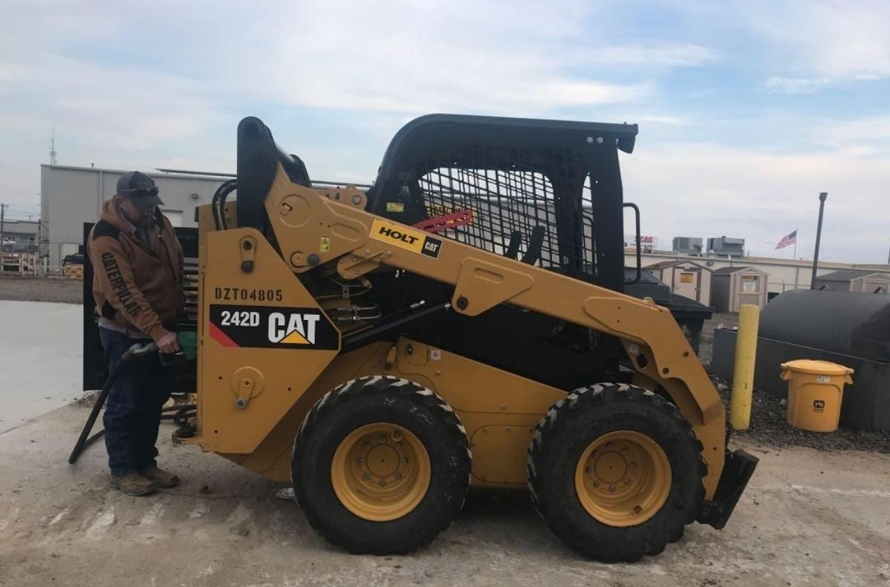 Cat 242D Skid Steer