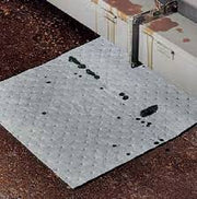 15" x 19" Gray Universal Bonded Heavy Weight Perforated Sorbent Pad | L90902
